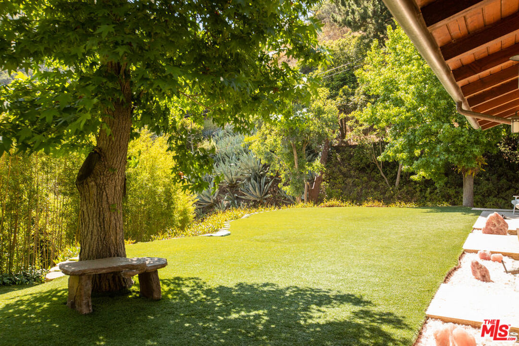 3626 Mandeville Canyon Road Property Photo 51