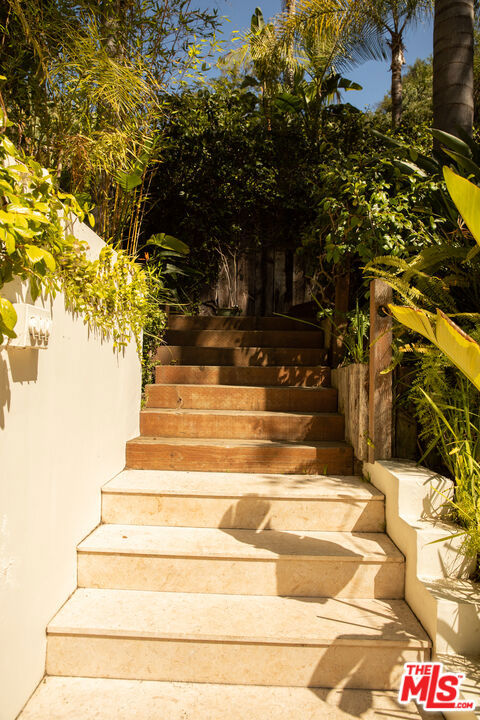 3626 Mandeville Canyon Road Property Photo 54
