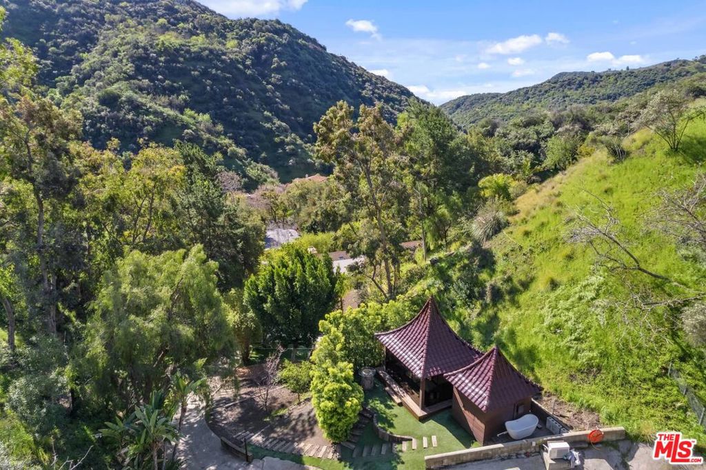 3626 Mandeville Canyon Road Property Photo 67