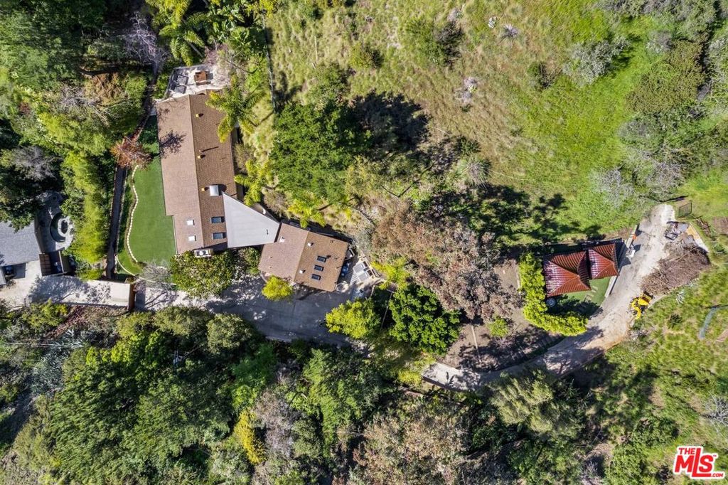 3626 Mandeville Canyon Road Property Photo 68
