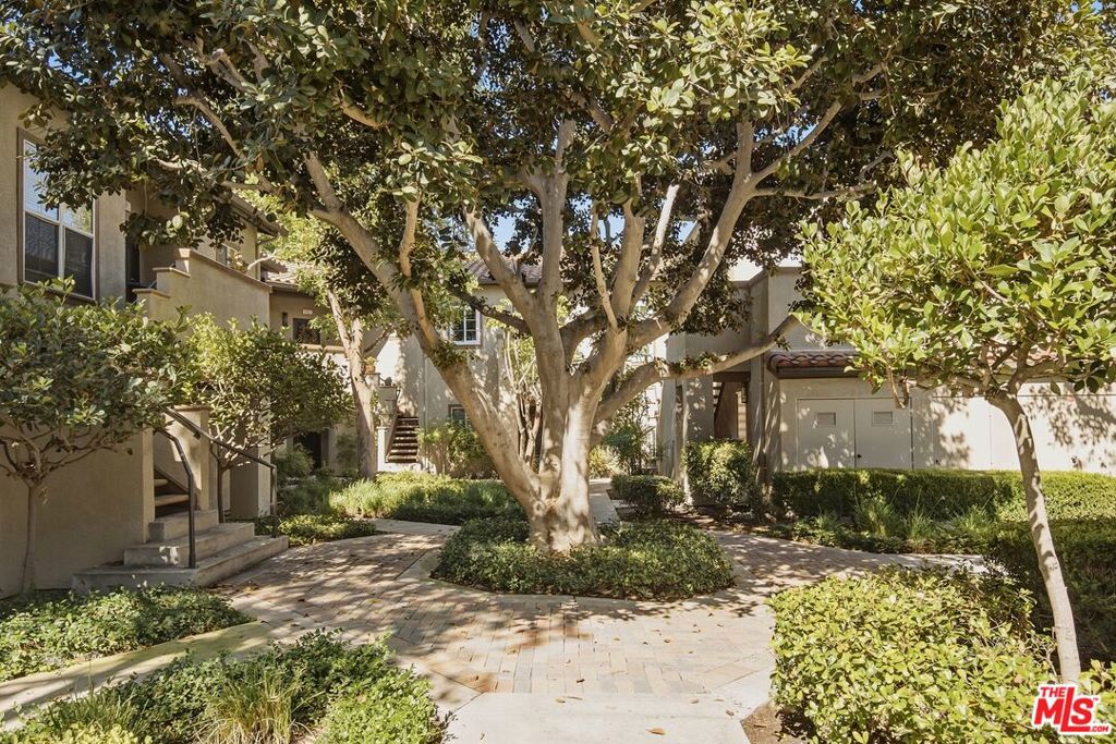 87 Via Contento Property Photo 3