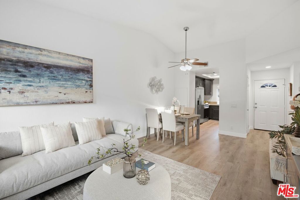87 Via Contento Property Photo 6