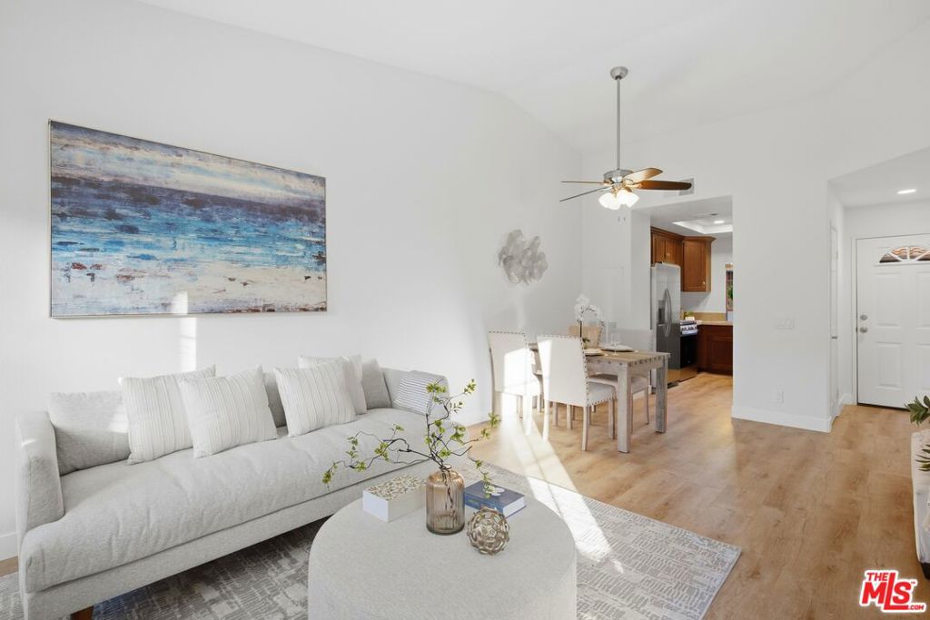 87 Via Contento Property Photo 7
