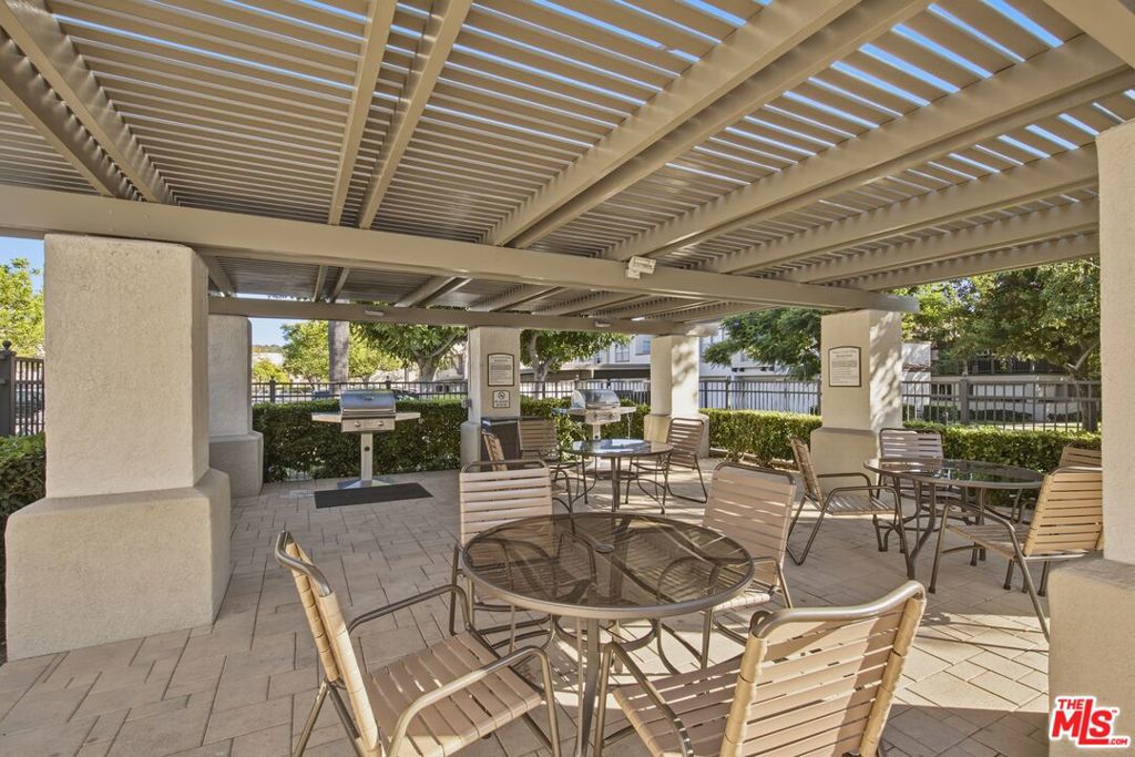 87 Via Contento Property Photo 24