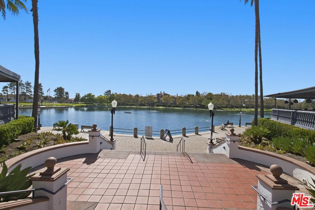 87 Via Contento Property Photo 32