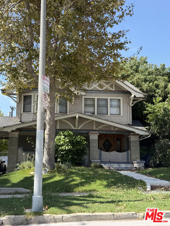 729 S Bronson Avenue Property Photo 2