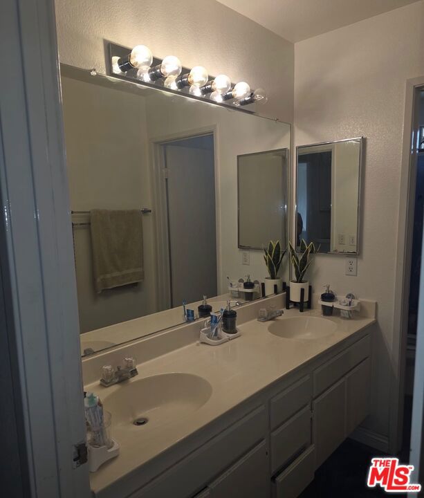 1855 Stratford Street Property Photo 10