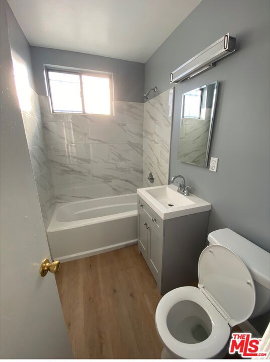 218 E 81st Street Property Photo 7