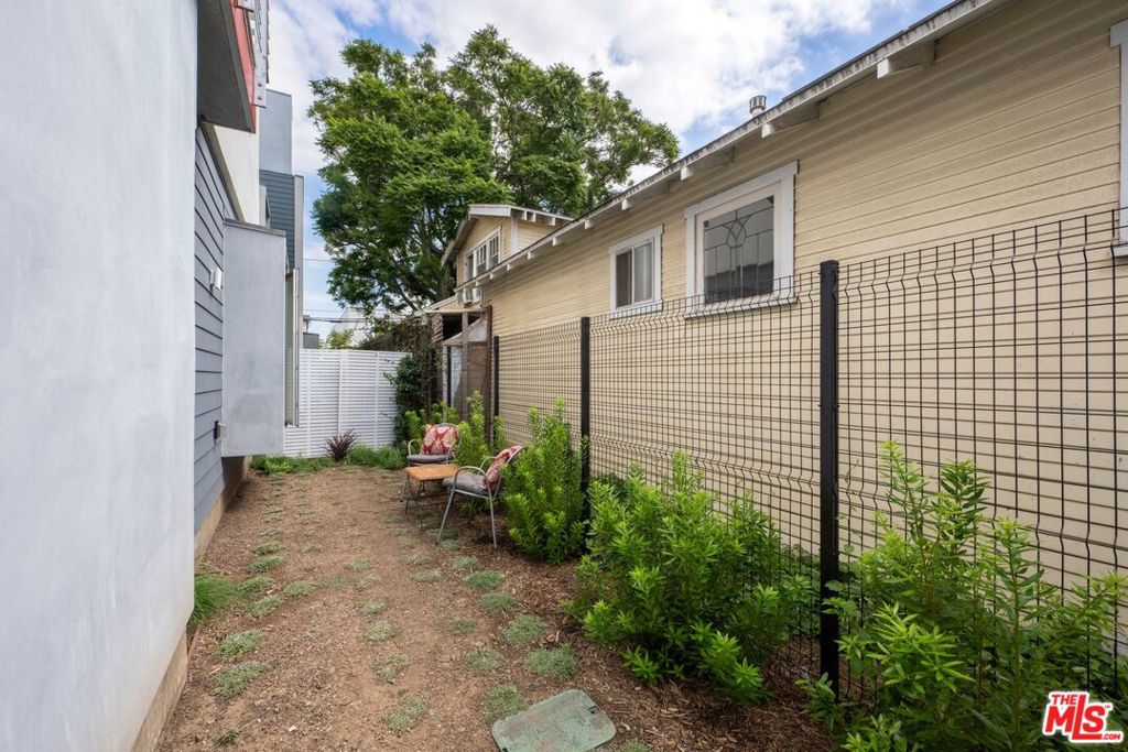 1227 23rd Street A Property Photo 29