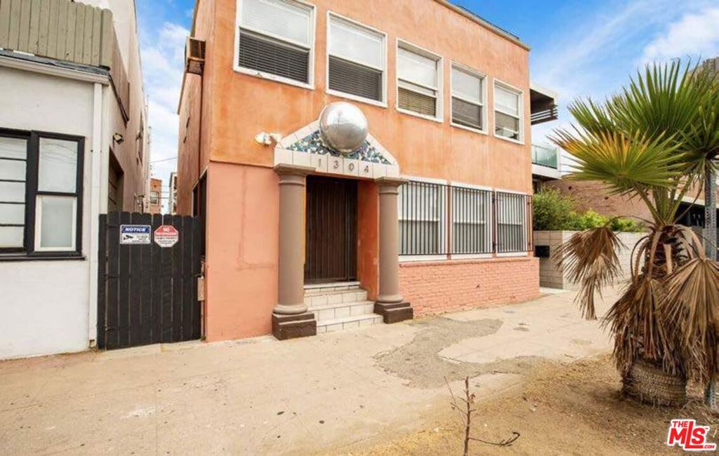 1304 Pacific Avenue Property Photo 3