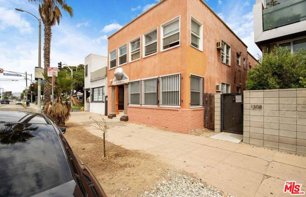 1304 Pacific Avenue Property Photo 5