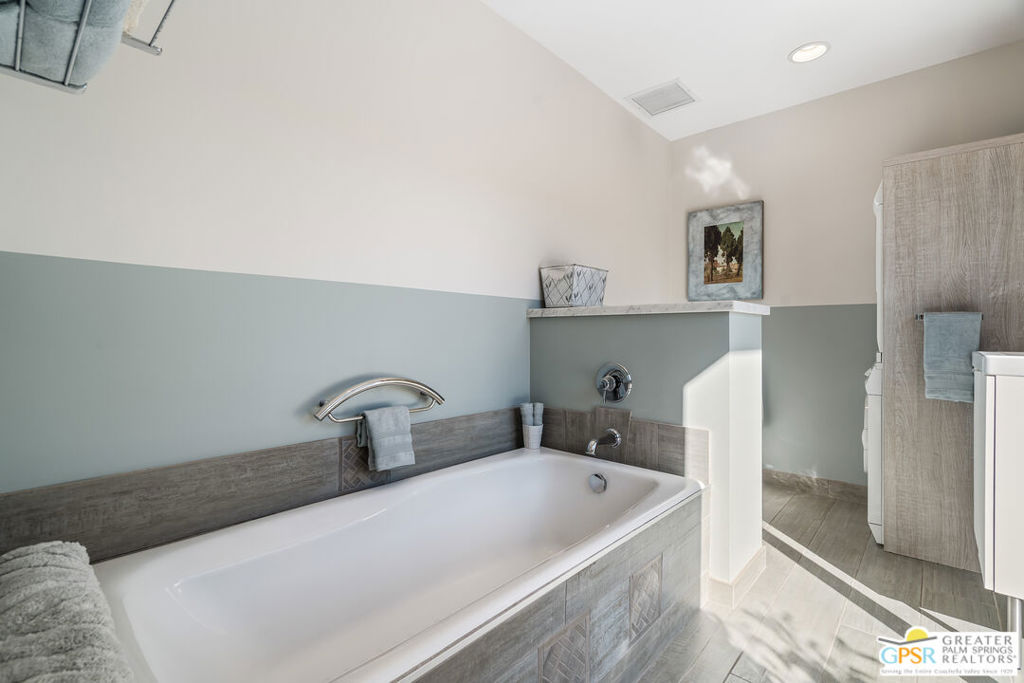 805 E El Cid Property Photo 37