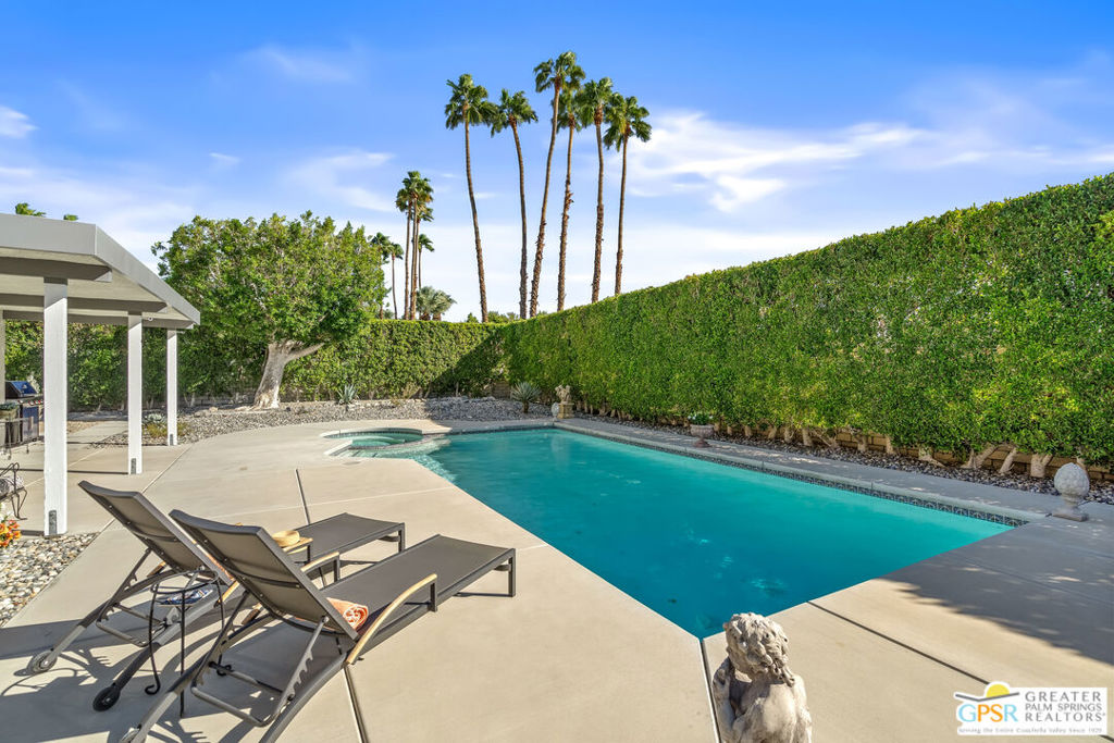 805 E El Cid Property Photo 47