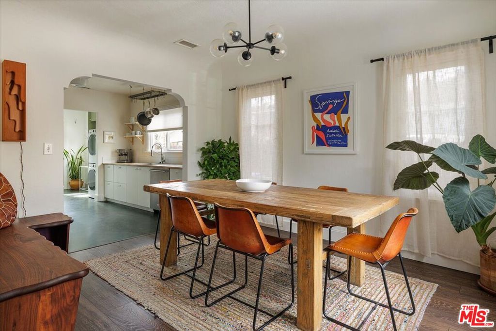 2330 Fernleaf Street Property Photo