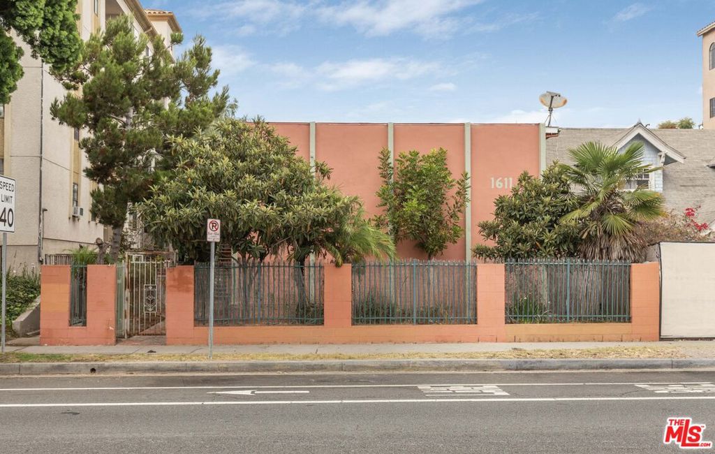 1611 Venice Boulevard Property Photo 5