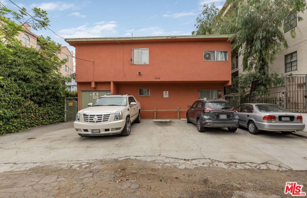 1611 Venice Boulevard Property Photo 6