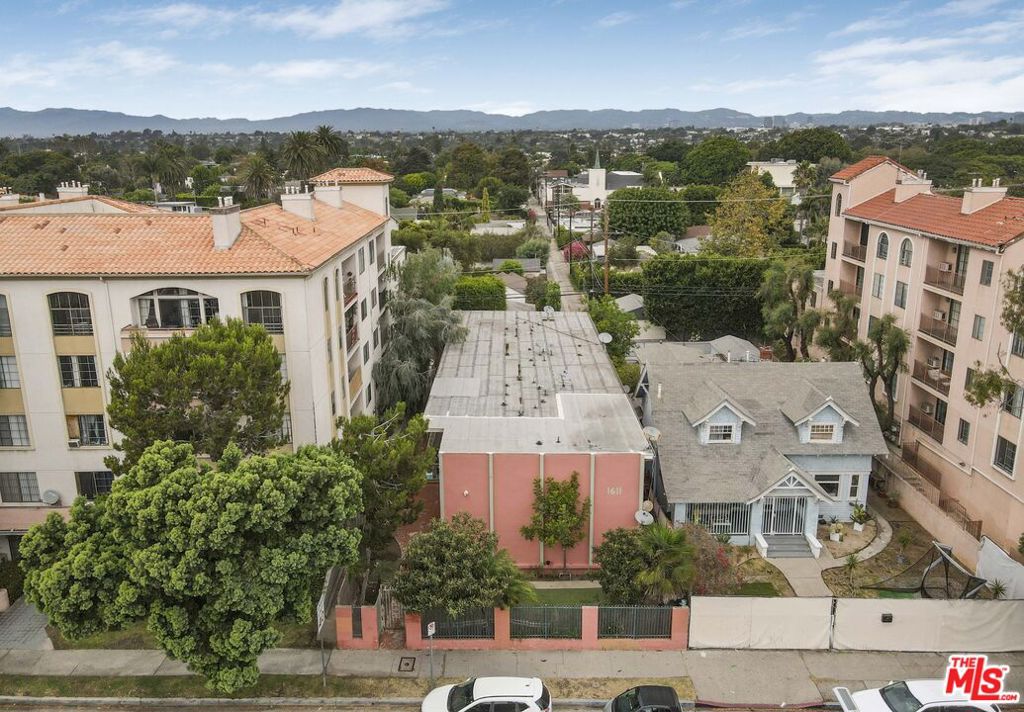 1611 Venice Boulevard Property Photo 8