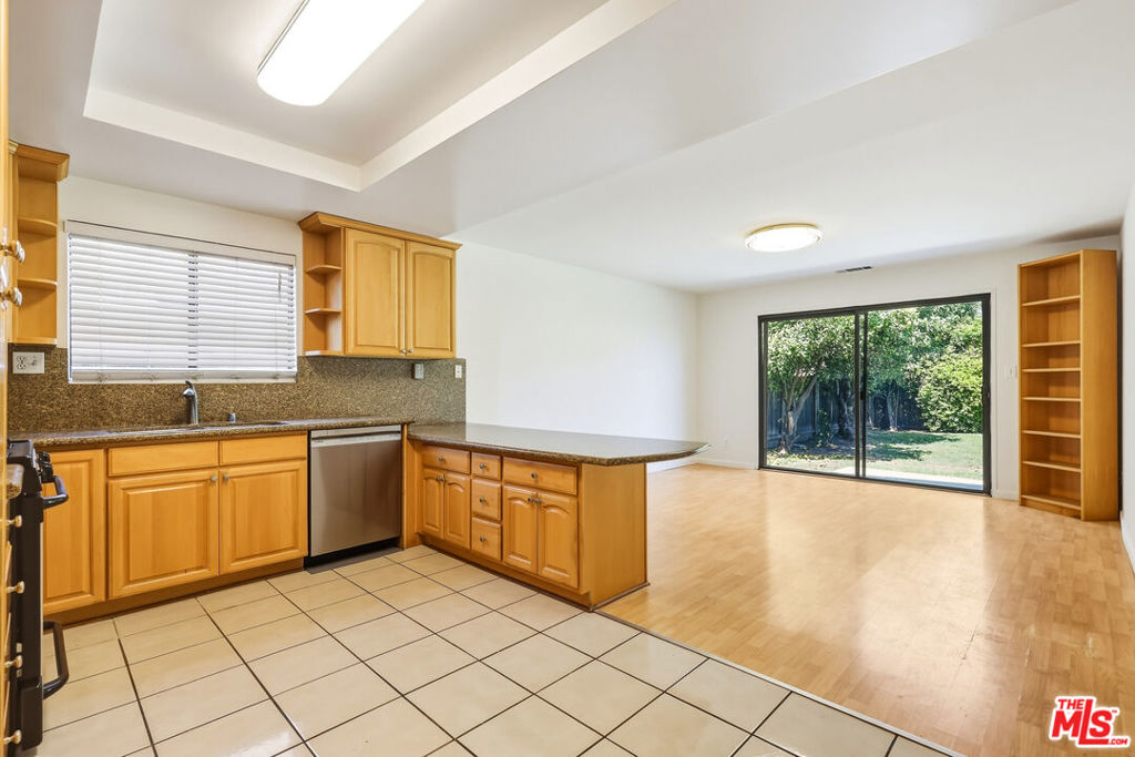 22451 Dolorosa Street Property Photo 3
