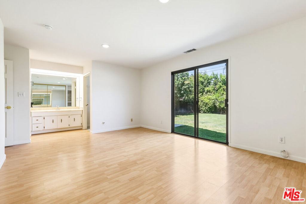 22451 Dolorosa Street Property Photo 5