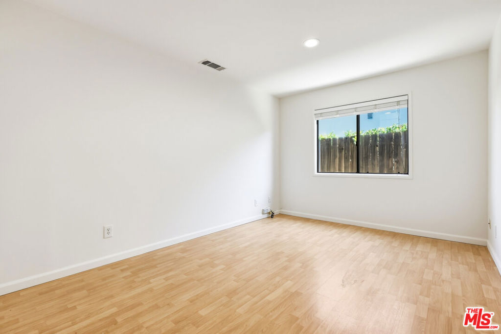 22451 Dolorosa Street Property Photo 9