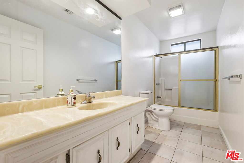 22451 Dolorosa Street Property Photo 10