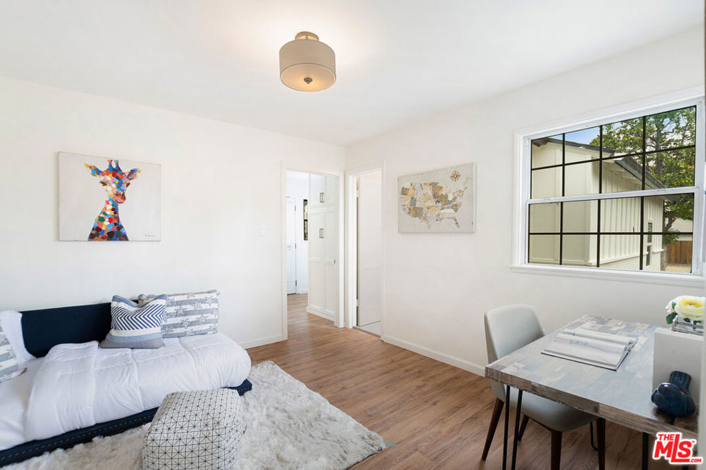 17209 Stagg Street Property Photo 21