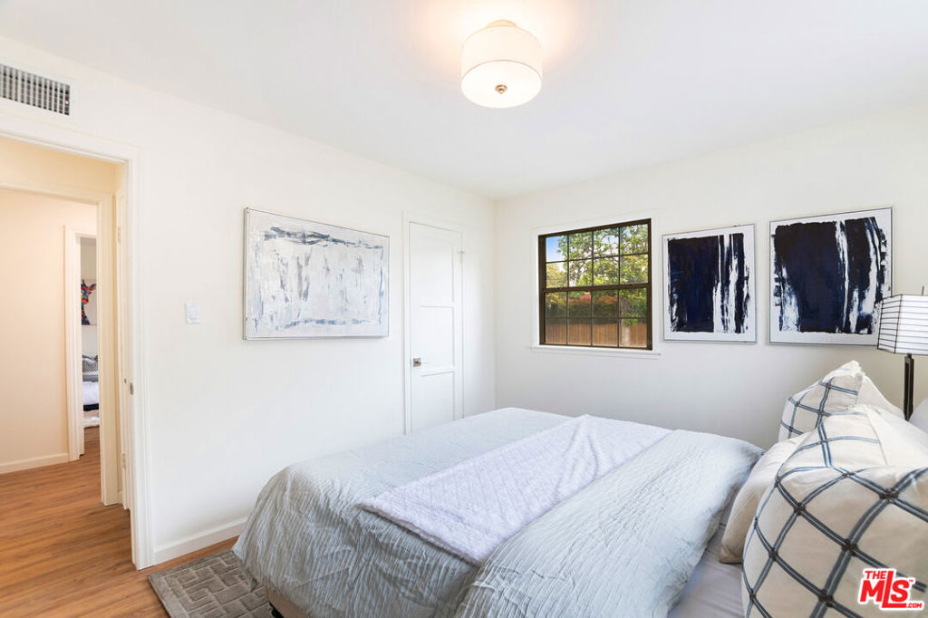 17209 Stagg Street Property Photo 32
