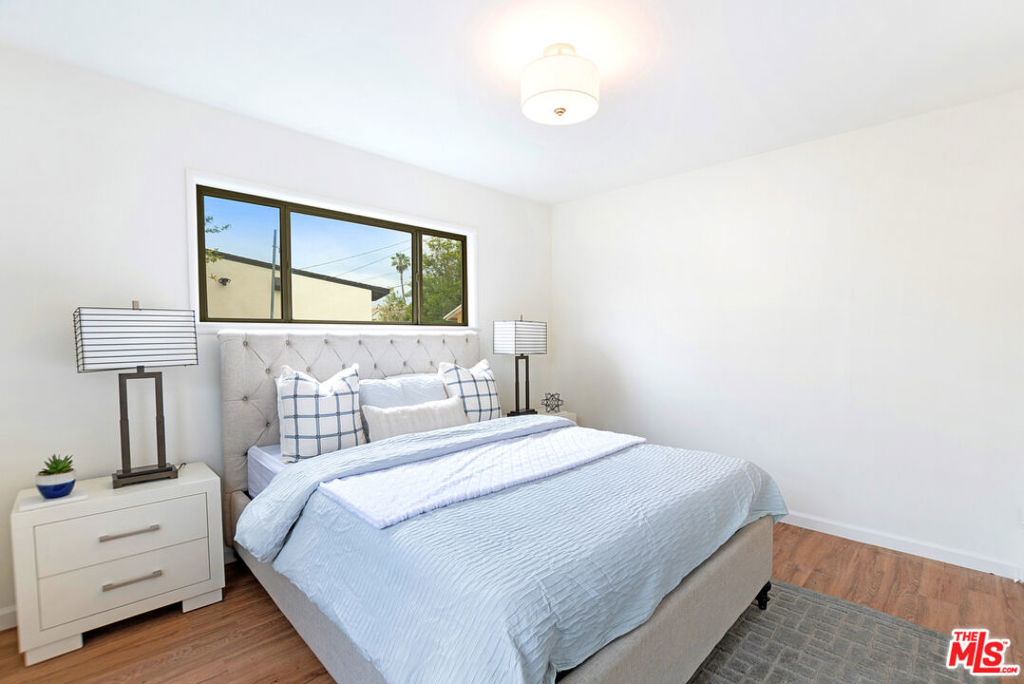 17209 Stagg Street Property Photo 33
