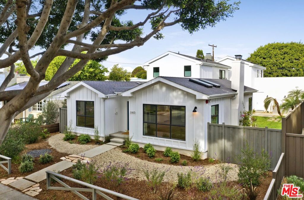 2415 Cloverfield Boulevard A Property Photo 2