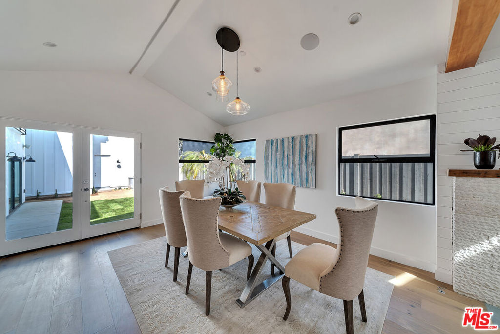 2415 Cloverfield Boulevard A Property Photo 7