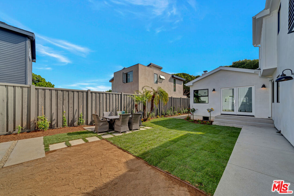 2415 Cloverfield Boulevard A Property Photo 25