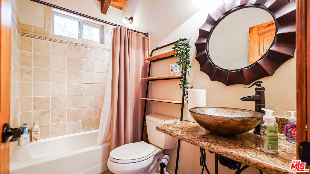 27720 Saunders Meadow Road Property Photo 13