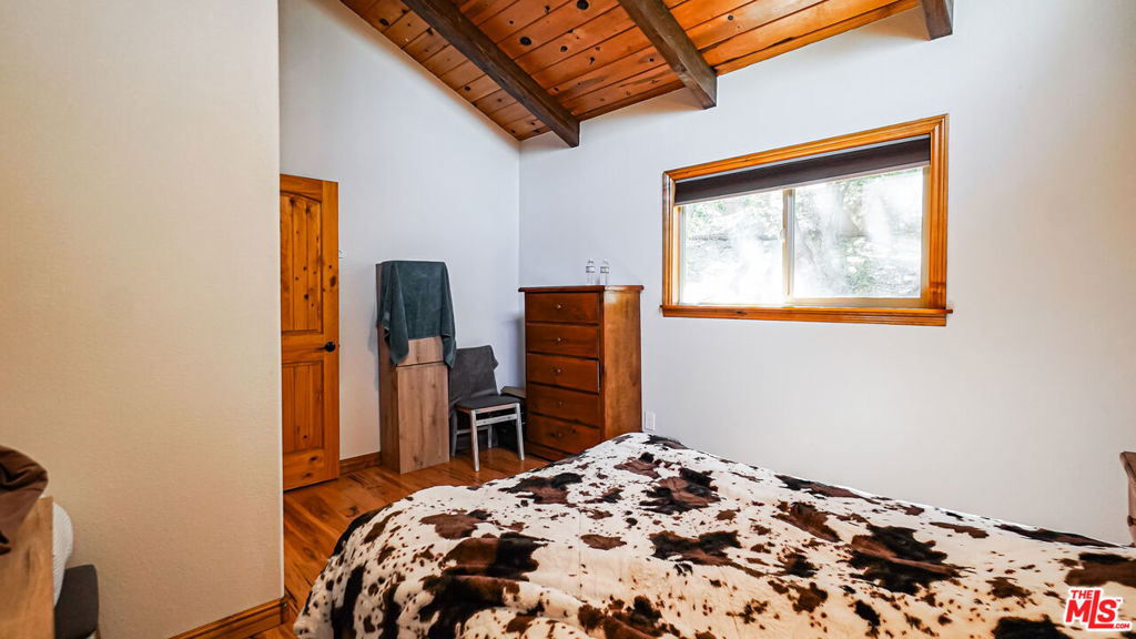 27720 Saunders Meadow Road Property Photo 16