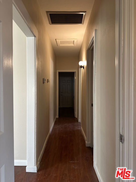 201 S Benton Way Property Photo 8