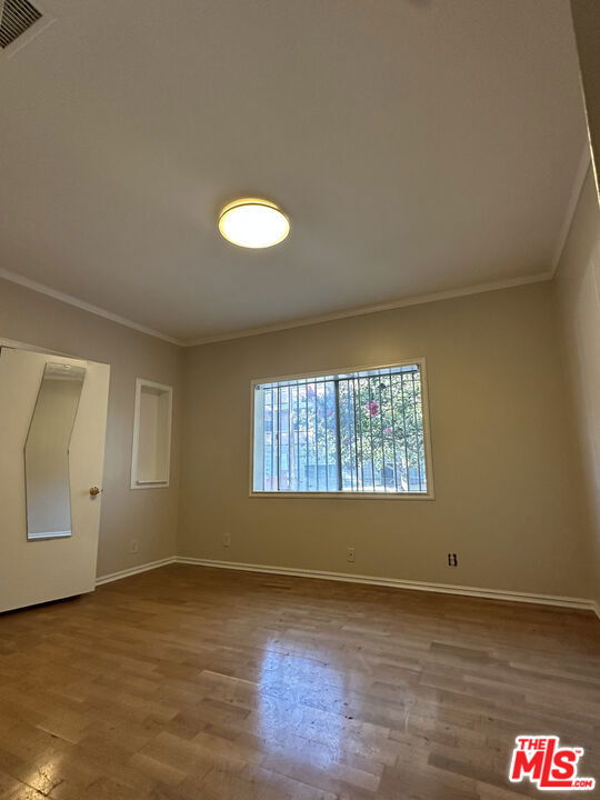 201 S Benton Way Property Photo 13