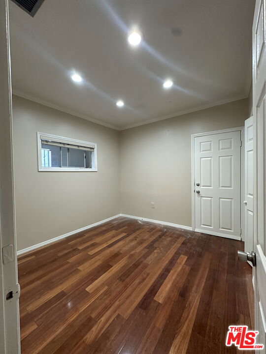 201 S Benton Way Property Photo 15