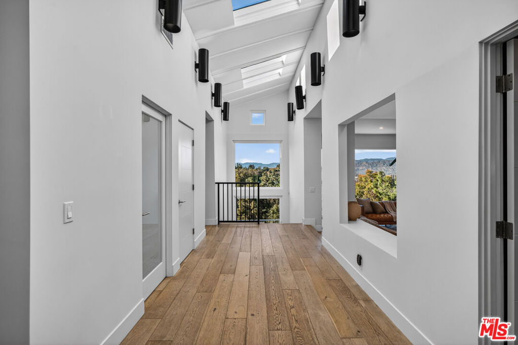 3457 Primera Avenue Property Photo 7