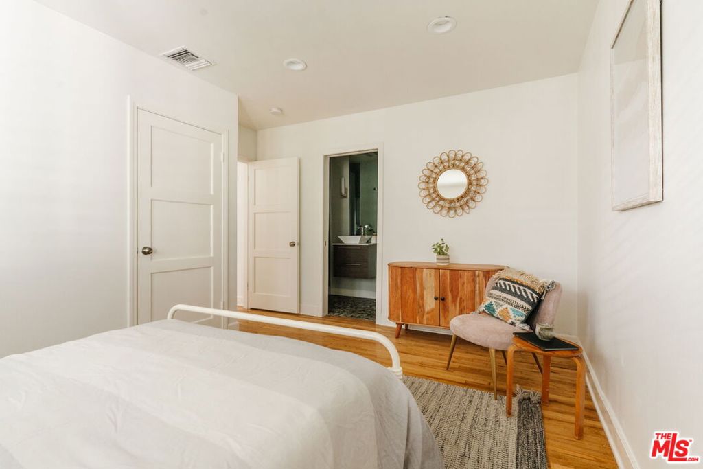 12348 Landale Street Property Photo 21