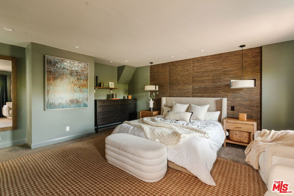 12348 Landale Street Property Photo 25