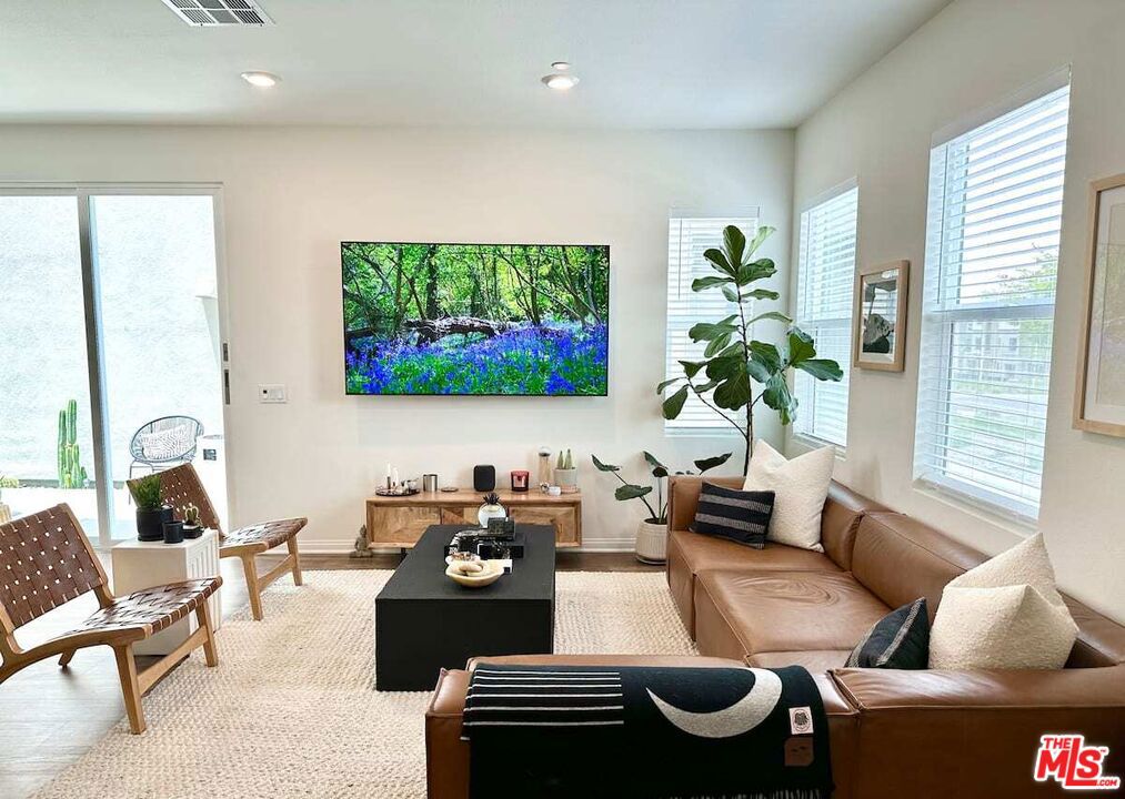 27482 Boulderview Way Property Photo 3