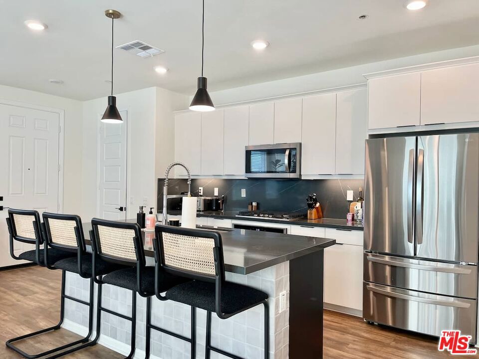 27482 Boulderview Way Property Photo 4