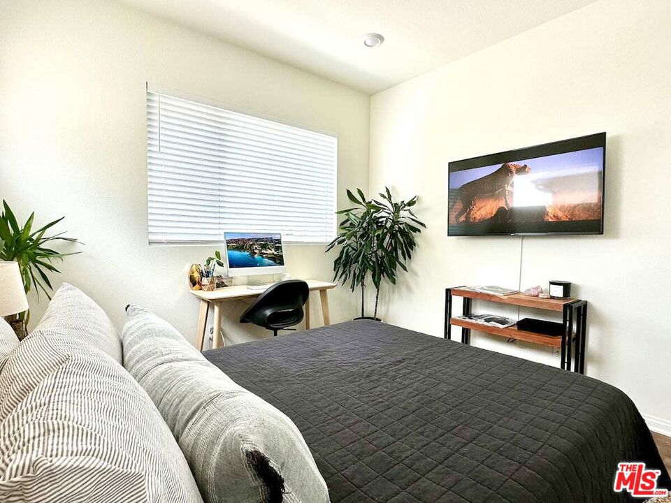 27482 Boulderview Way Property Photo 12