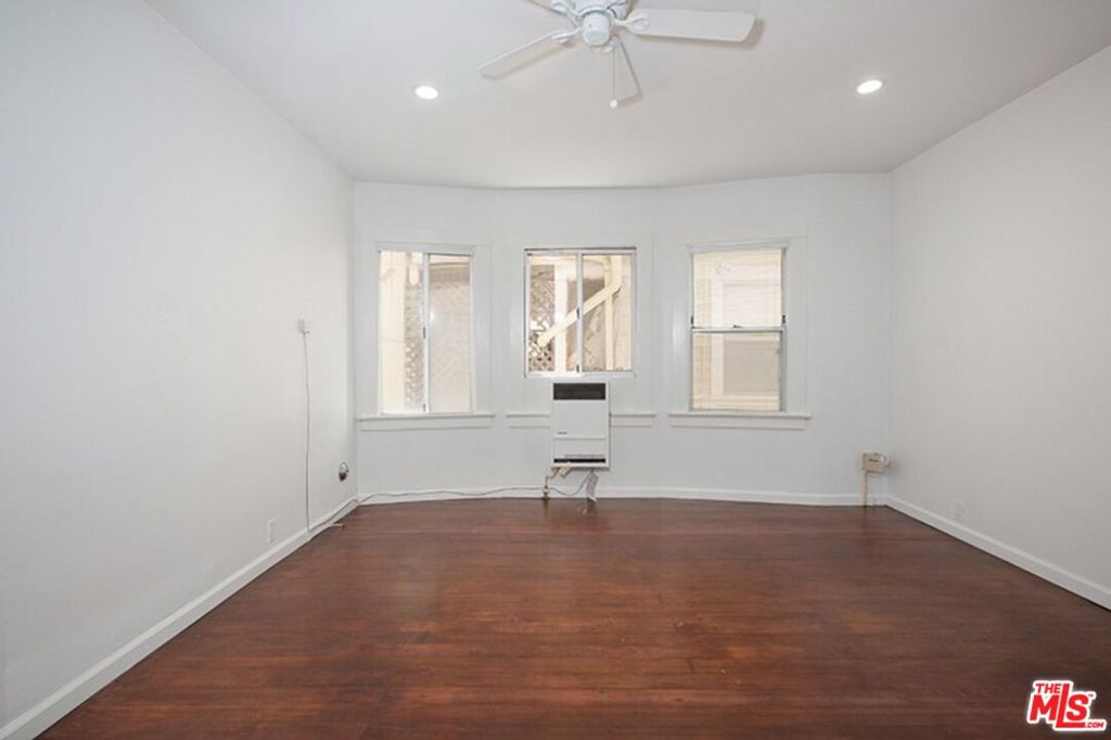 40 Rose Avenue 2 Property Photo 2