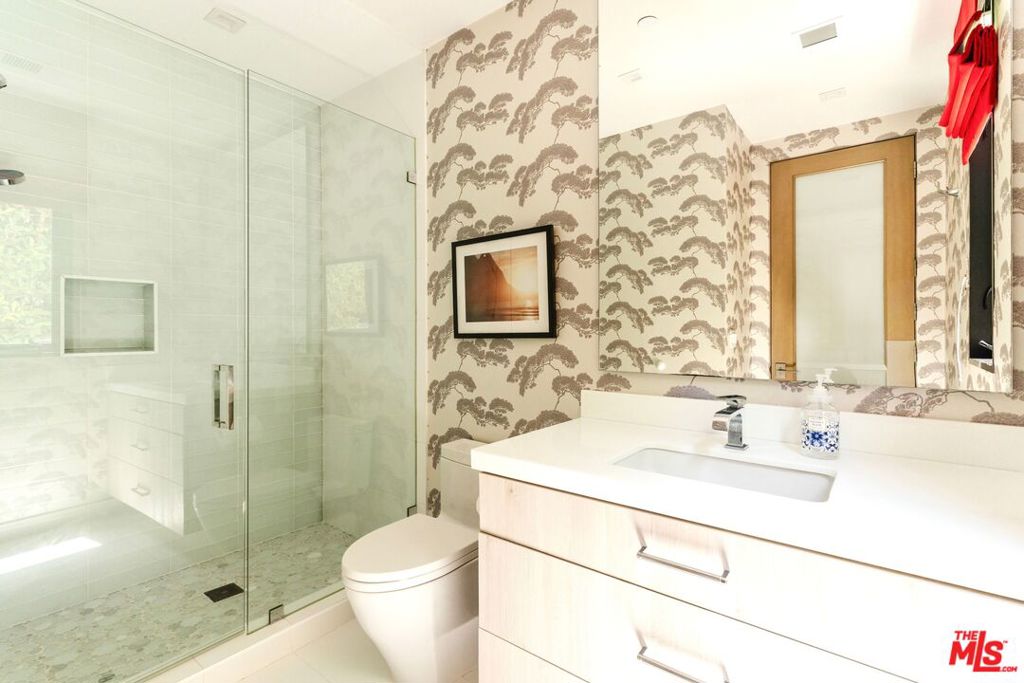 1716 Amherst Avenue Property Photo 13
