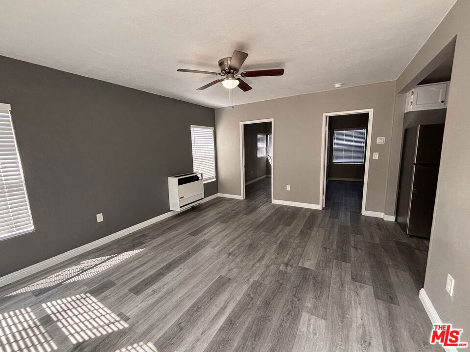1000 N Sloan Avenue Property Photo 11