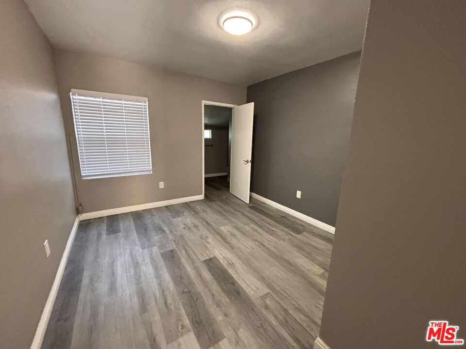 1000 N Sloan Avenue Property Photo 16