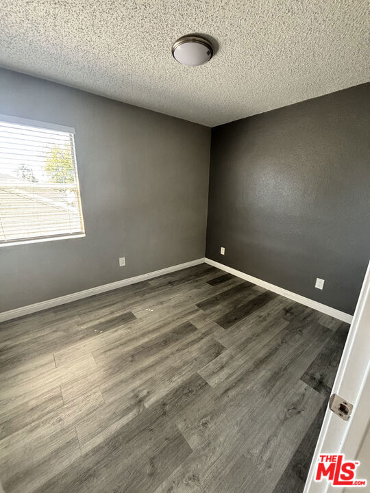 1000 N Sloan Avenue Property Photo 22
