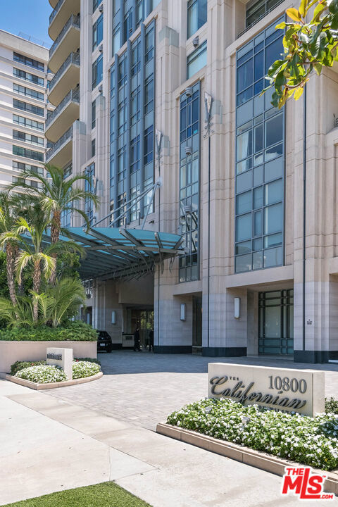 10800 Wilshire Boulevard 1101 Property Photo 3