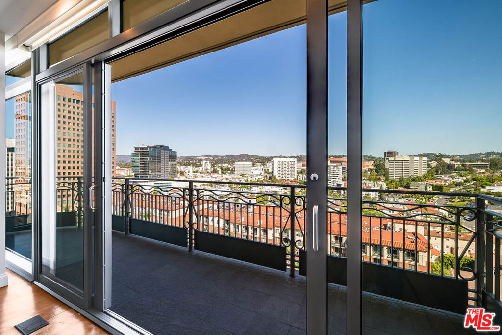 10800 Wilshire Boulevard 1101 Property Photo 10