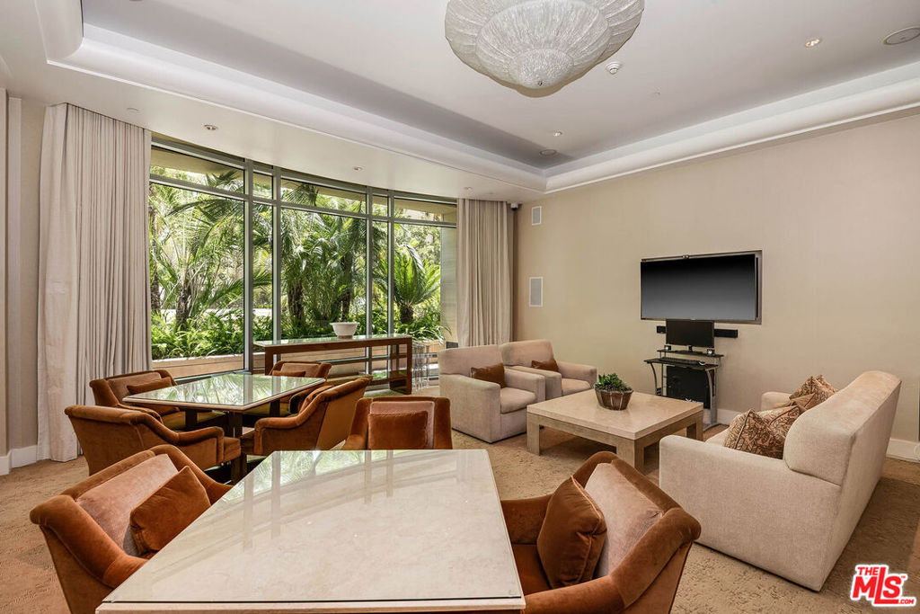 10800 Wilshire Boulevard 1101 Property Photo 34